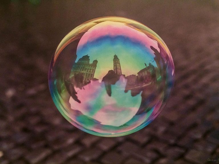 Platz in der Seifenblase